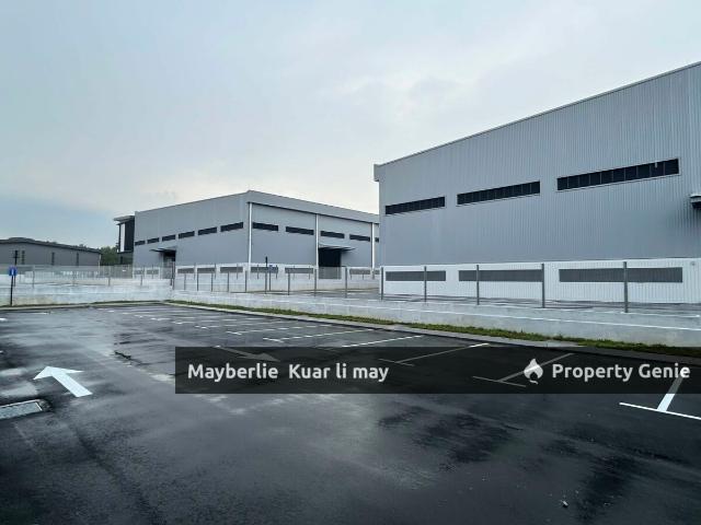 Warehouse for rent in Petaling, Alam Impian