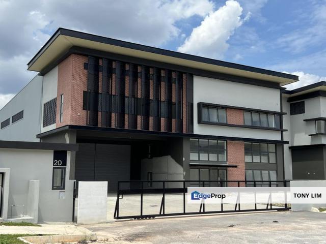 Warehouse for rent in Petaling, Alam Impian