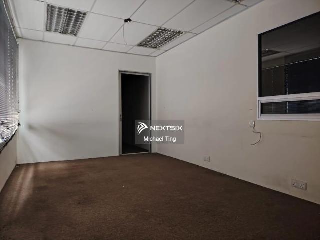 Warehouse for rent in Petaling, Alam Impian