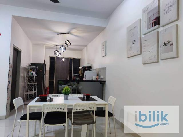 Room for rent in Petaling, Alam Impian