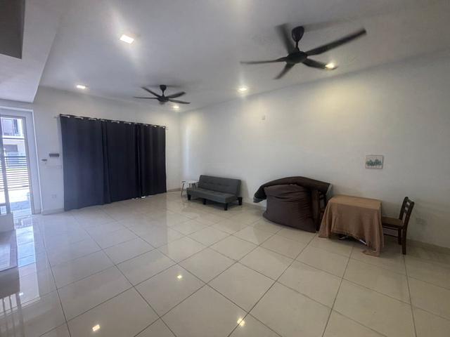 Terraced House for rent in Petaling, Alam Impian
