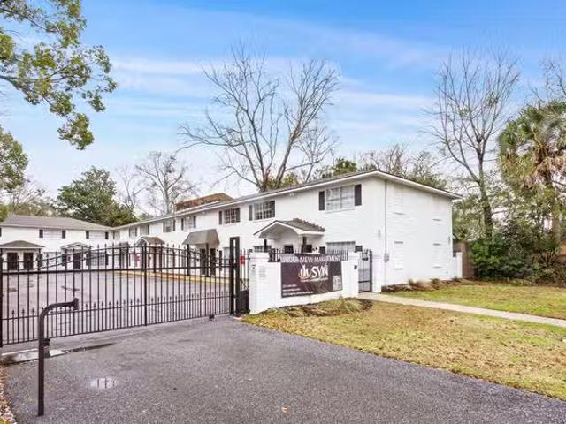 Condo for rent in Mobile