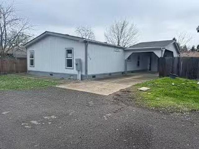 House for sale in Eugene