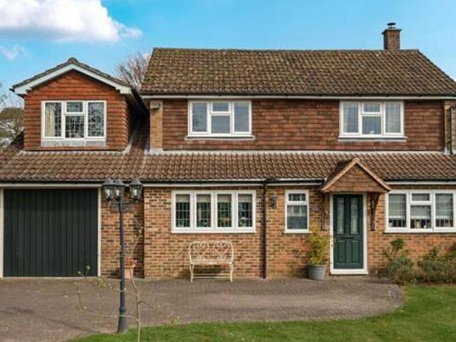 House for sale in Midhurst, Chichester