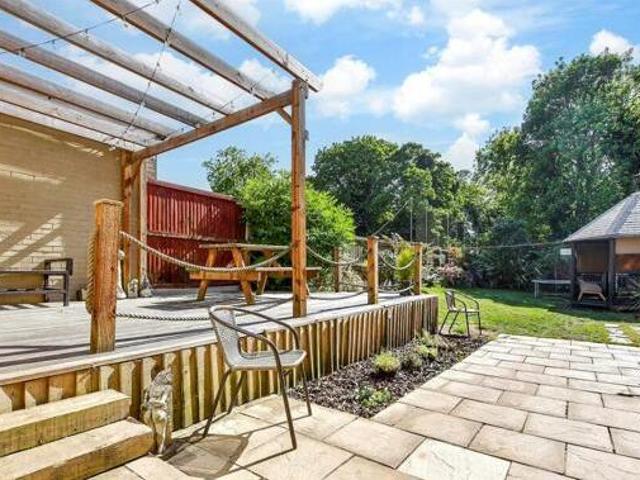 House for sale in Millmead, Acol