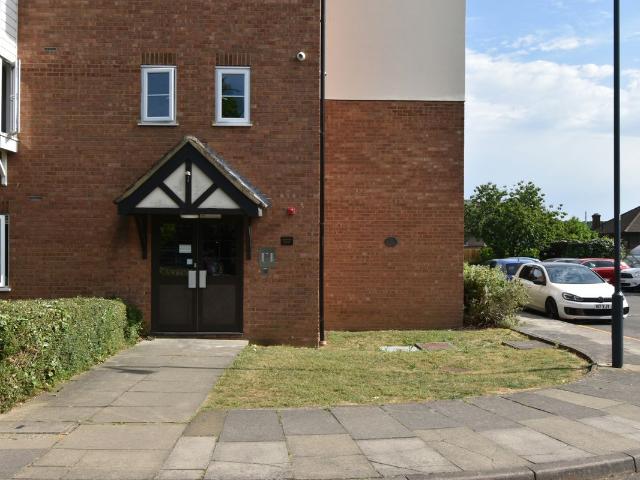 Studio for rent in Alperton, Greater London