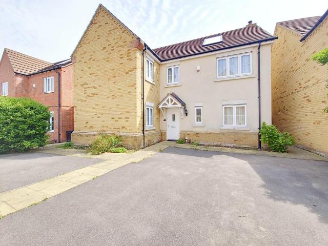 House for rent in Gidea Park, Greater London