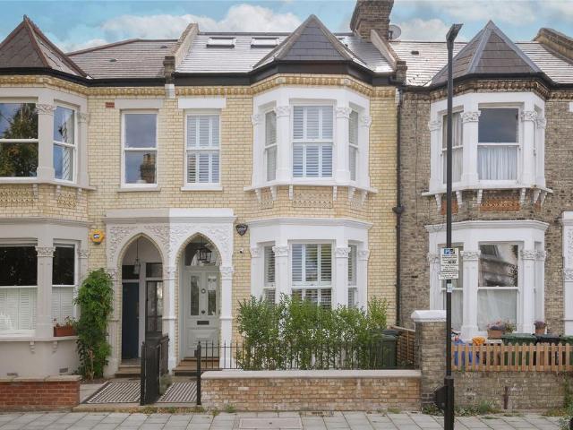 House for rent in Clapham, Greater London