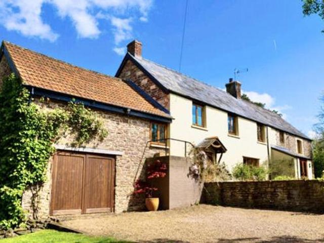 House for sale in Llanbadoc, Wales