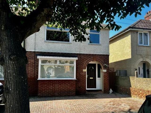 House for sale in Elms Vale, Ash