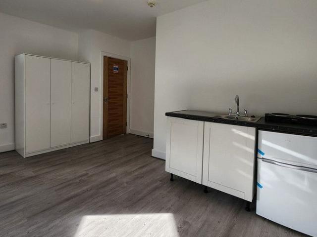 Studio for rent in Preston, Greater London