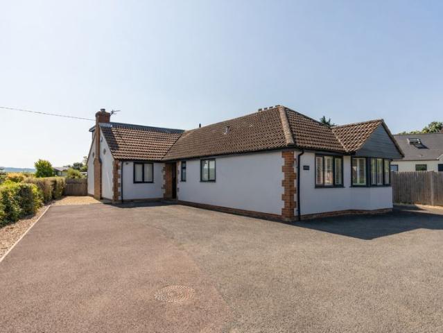 Apartment for rent in Uckington, Pamington