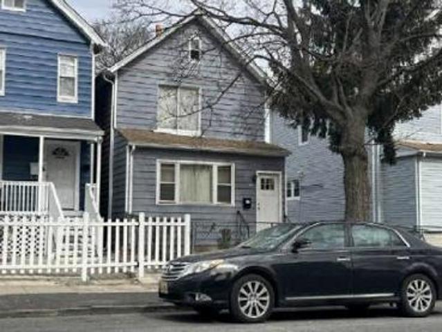 House for sale in East Orange