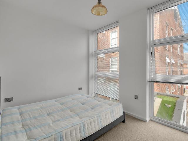 Apartment for rent in London Borough of Hounslow, Feltham