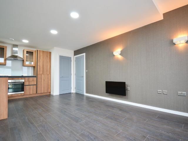 Apartment for rent in London Borough of Hounslow, Feltham