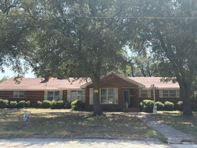 House for sale in Marlin, Texas