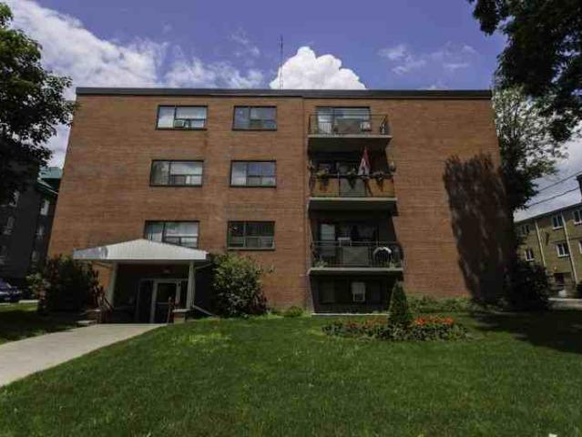 Apartment for rent in Beverley Acres, Richmond Hill