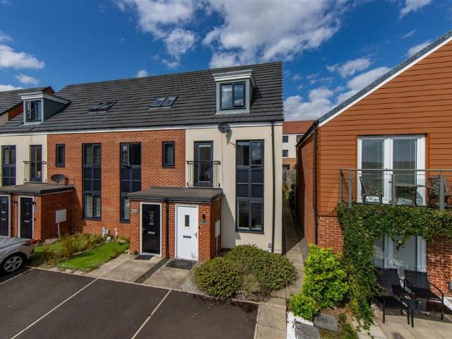 House for rent in Elmwood Park, Newcastle upon Tyne