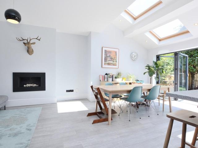 House for rent in London Borough of Hounslow, Cat Hill