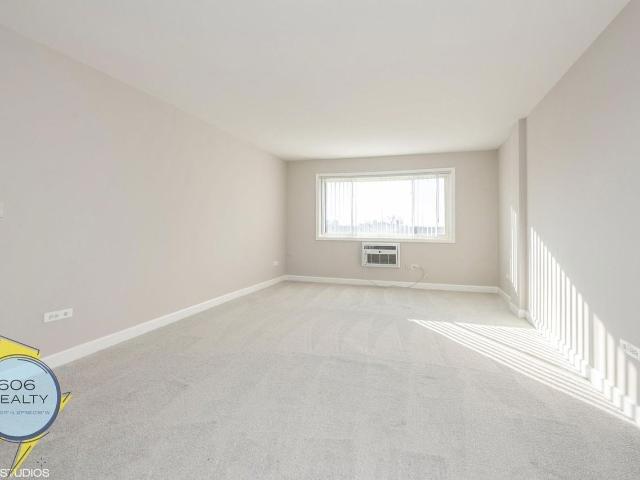 Apartment for rent in Elmwood Park