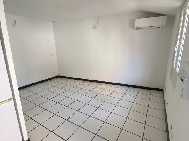 Appartement location à Elne, Pyrénées-Orientales