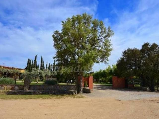 Casa en alquiler en Capmany