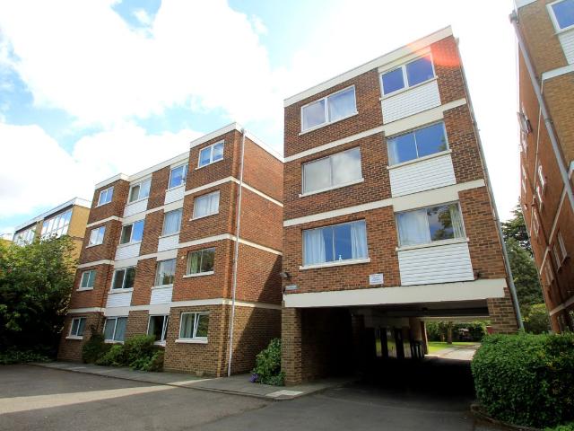 Apartment for rent in London Borough of Bromley, Greater London
