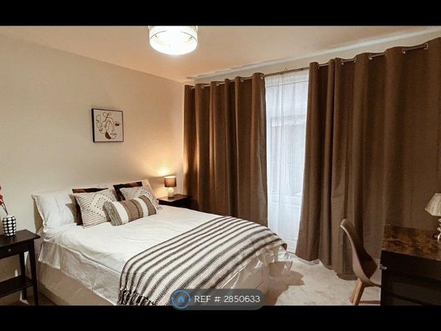 Room for rent in New Bilton