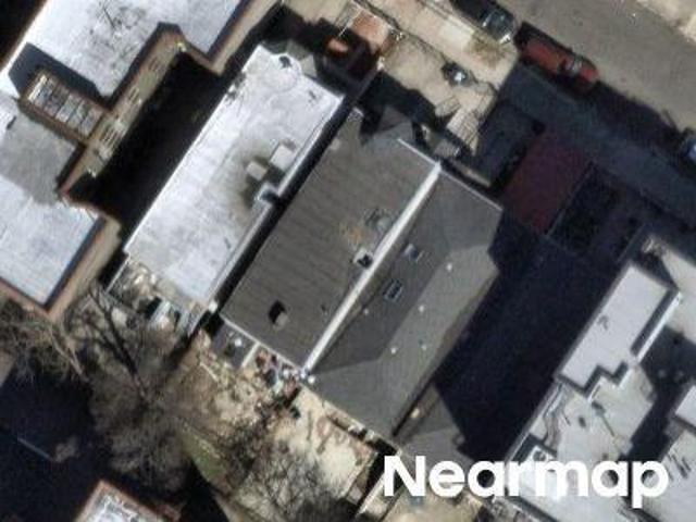 House for sale in The Bronx, Arverne