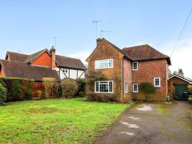 House for sale in Fole, Surrey