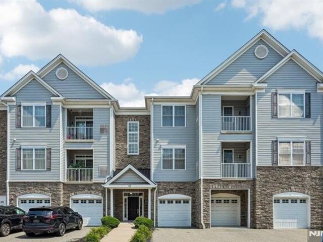 Condo for sale in Passaic, New Jersey