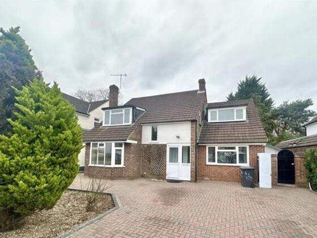 House for sale in Elstree and Borehamwood, Borehamwood