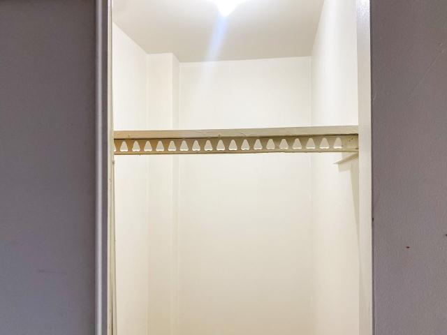 Apartment for rent in Bay, Ottawa