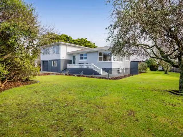 House for sale in Otakou