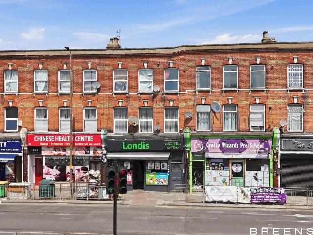 Apartment for rent in Well Hall, Greater London