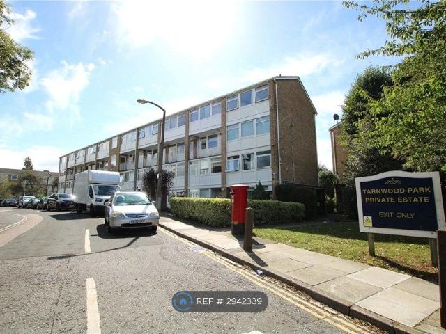 Apartment for rent in Middle Park, Greater London