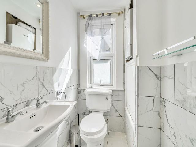 Apartment for rent in Fulham, Greater London