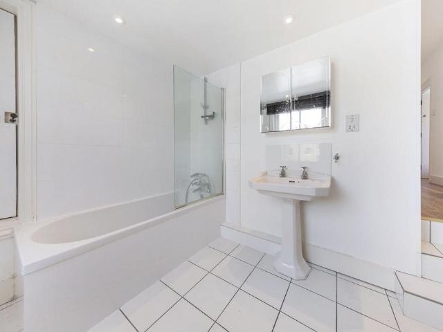 House for rent in South Kensington, Greater London