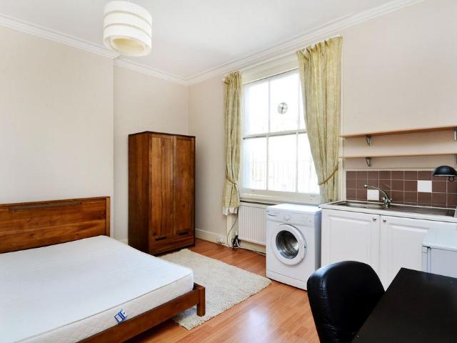 Apartment for rent in South Kensington, Greater London