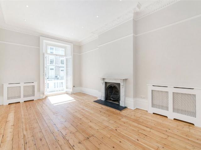 Apartment for rent in South Kensington, Greater London