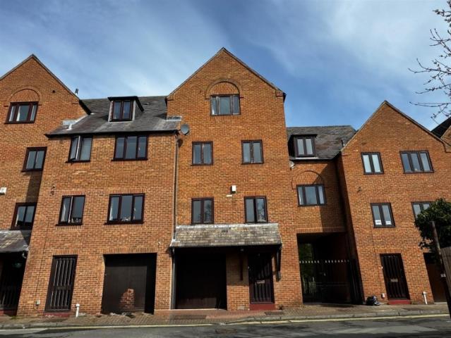 House for rent in Durham