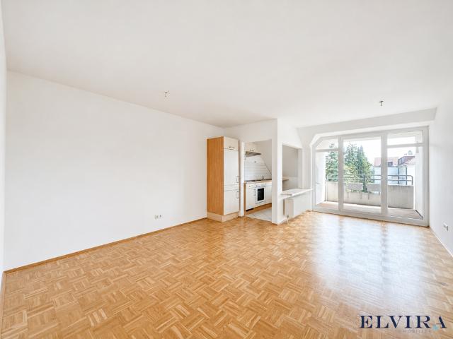 Wohnung kaufen in Moosach, München