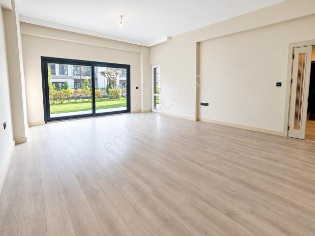Kayabaşı Mahallesi, Başakşehir içerisinde kiralık mülk