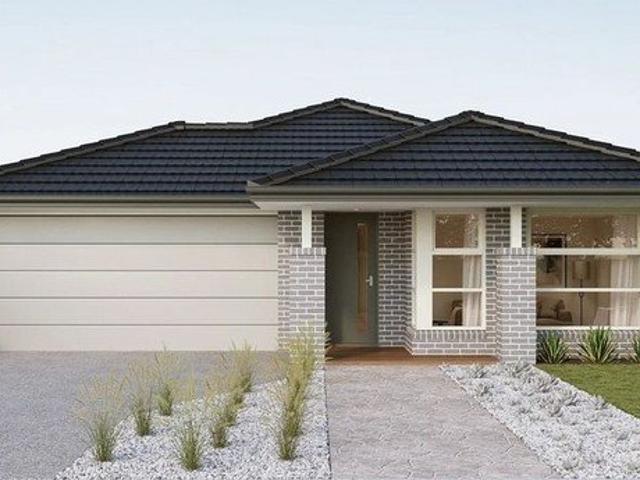 Cottage for sale in Maffra, Victoria