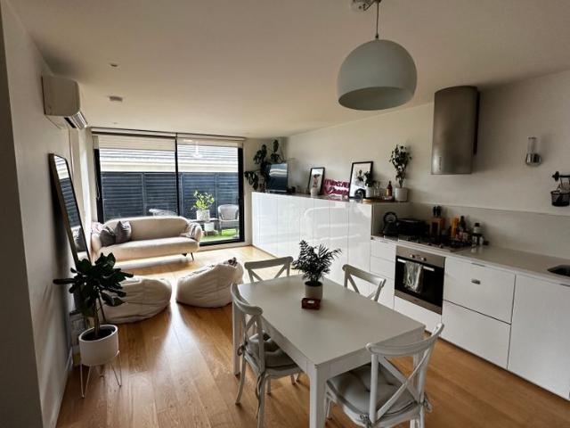 Room for rent in Camerons Creek, Victoria
