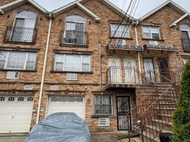 Condo for sale in The Bronx, Arverne