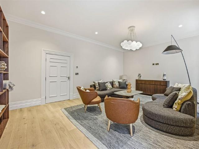 House to rent in Bluebell, North Tipperary