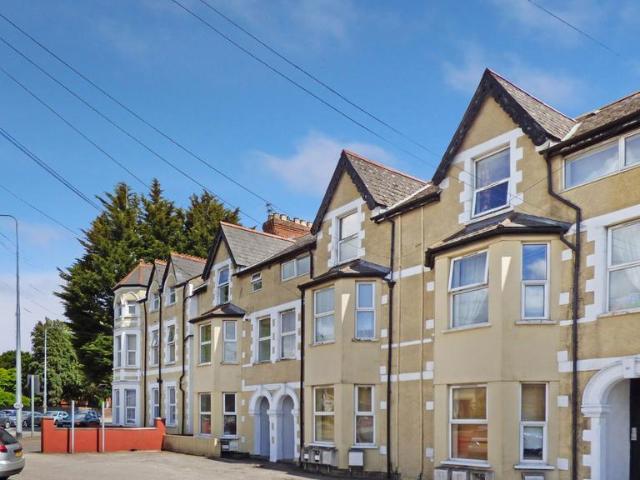 Apartment for rent in Falcon Lodge, Wales