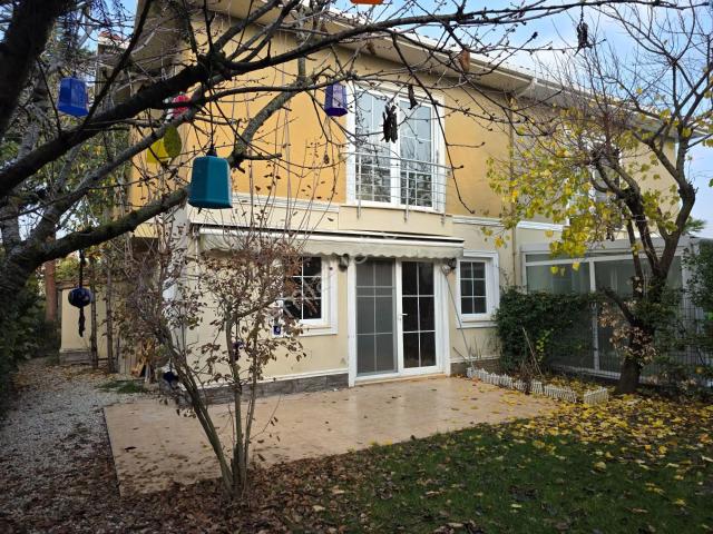 Sancaktepe, İstanbul içerisinde satılık Villa