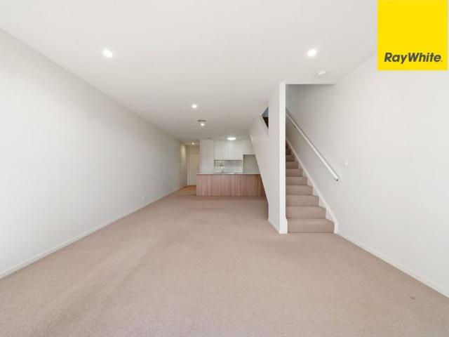Townhouse for rent in Queanbeyan, New South Wales